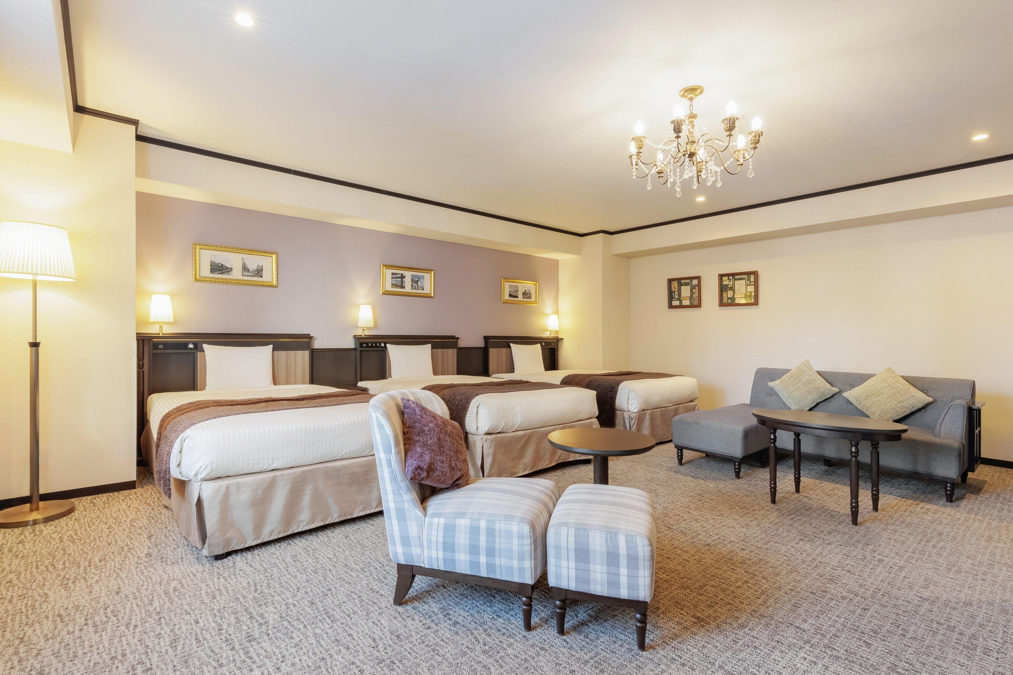 Hotel_Sonia_Otaru_Room_MainBuilding_Deluxe_Family_Triple_02_#511.jpg